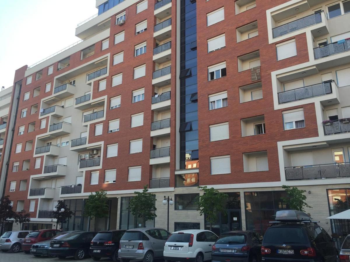 Ferienwohnung Blini Complex Pristina Exterior foto