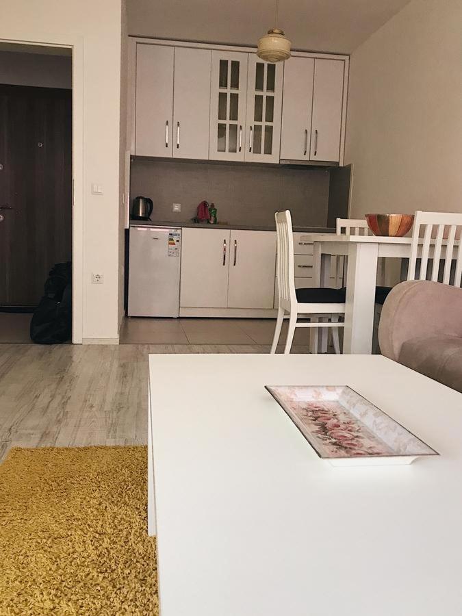 Ferienwohnung Blini Complex Pristina Exterior foto